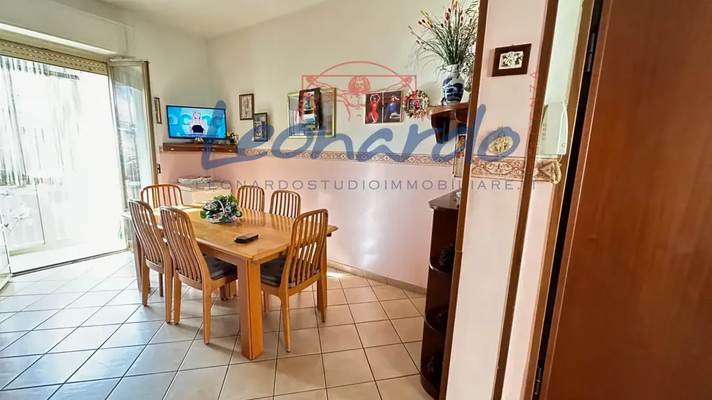 Söögituba - Bright Apartment with Garage in Piacenza