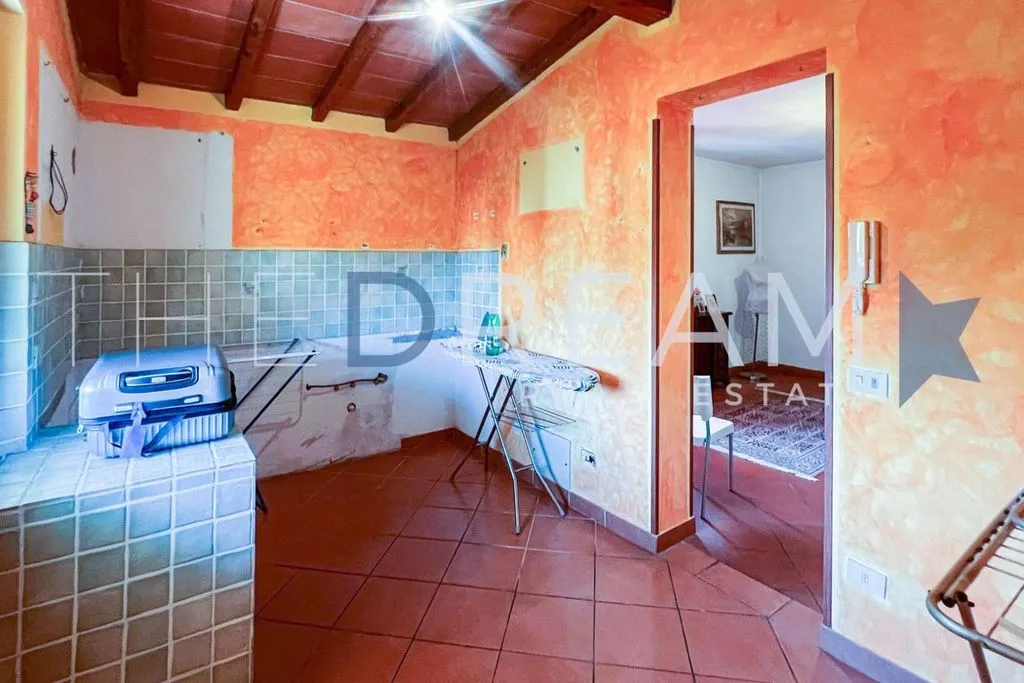 Cuisine - Detached Villa with Private Garden in Forte dei Marmi