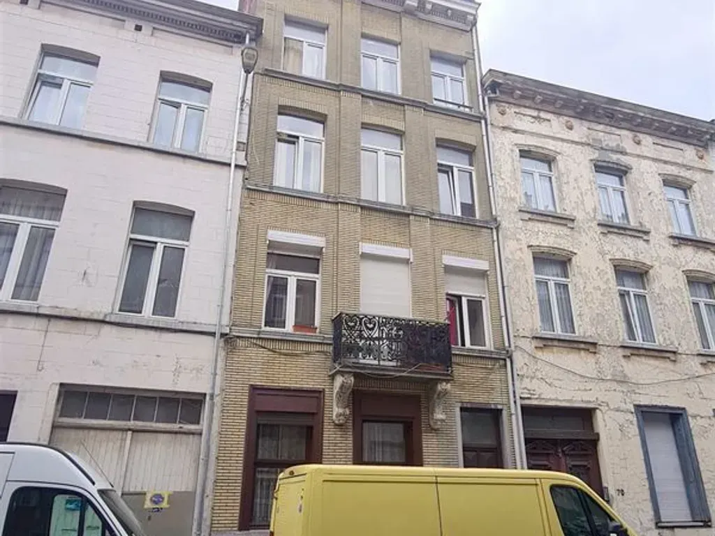 Extérieur - Immeuble de Rapport à Rénover à Anderlecht