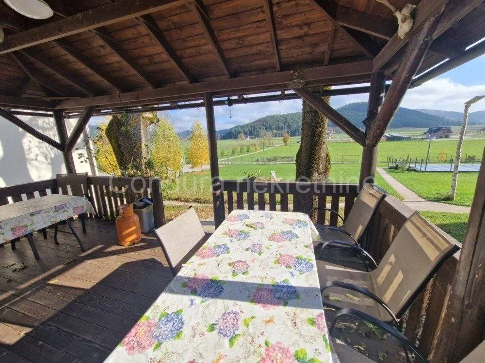 Terrasse - Commercial-Residential Complex with Pool in Donji Babin Potok