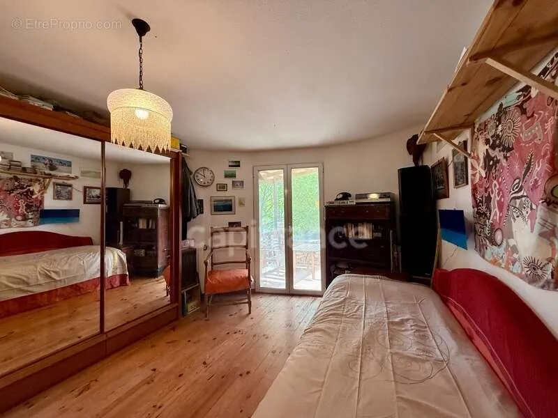 Chambres - Propriété de Caractère avec Parc à Limoux