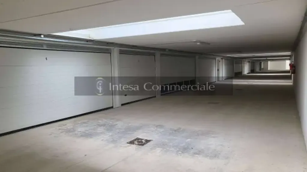 Garage - New Trilocale with Private Garden in Collebeato