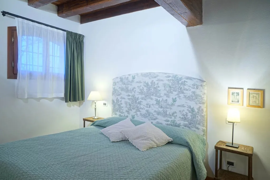 Bedrooms - Agriturismo with Water Access in Caorle, Veneto