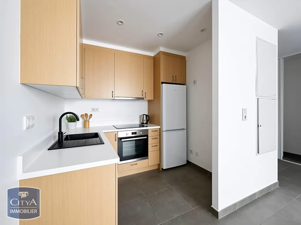 Cuisine - Appartement 3 pièces avec patios au Cannet