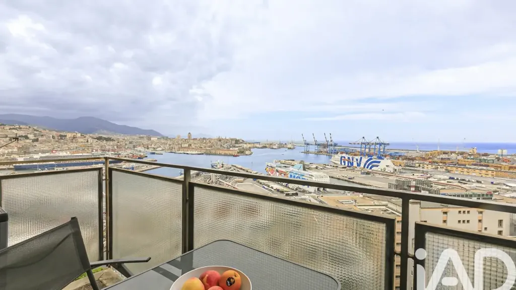 Rõdu - Rustic-Style Flat with Sea View in Genoa