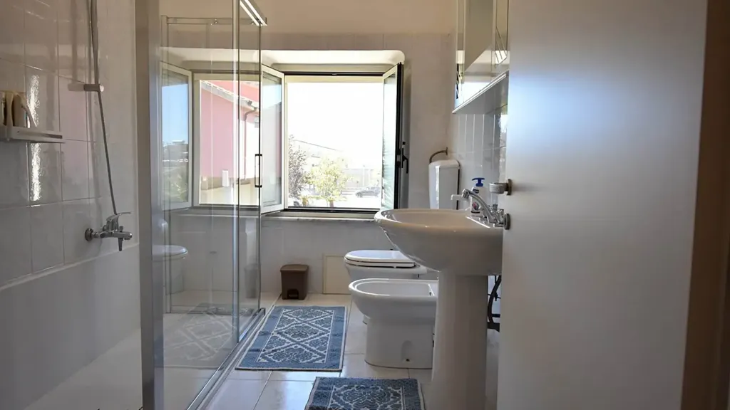 Bagni - Rented Apartment with Terrace in Pula