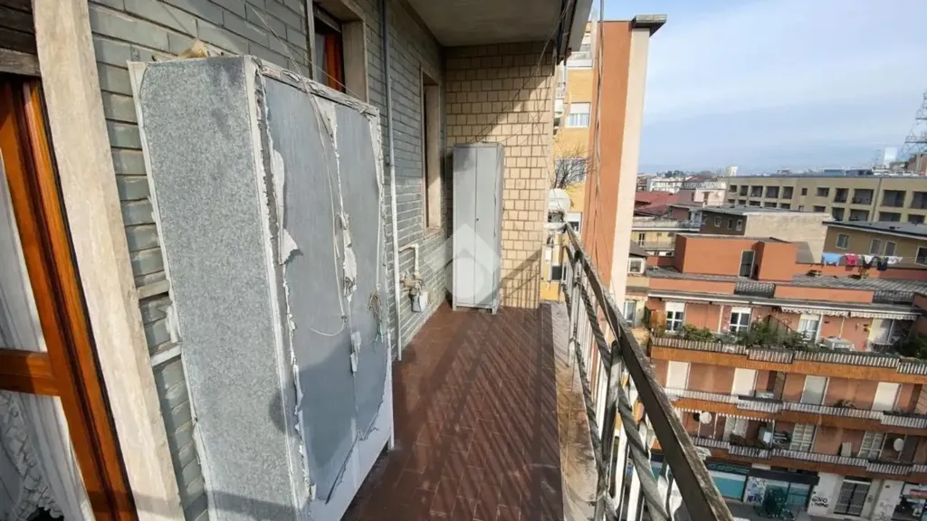 Rõdu - Studio with Balcony in NoLo, Milan