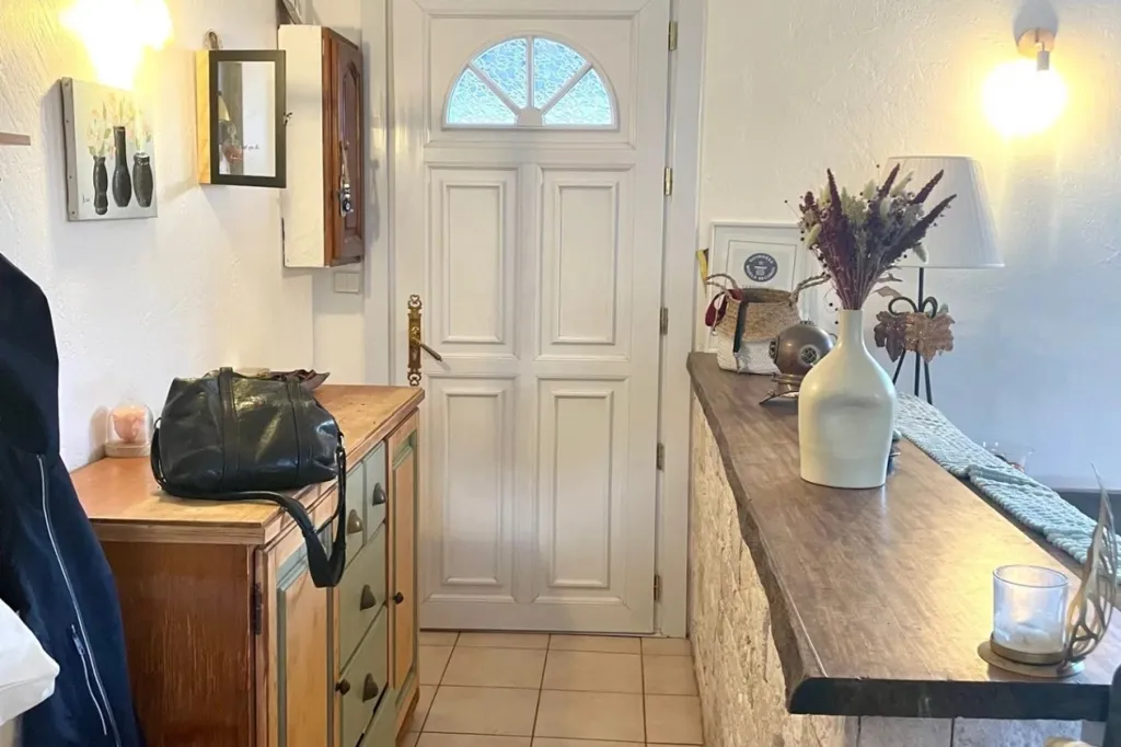 Esik - Luxury House with Pool in Saint-Jeannet