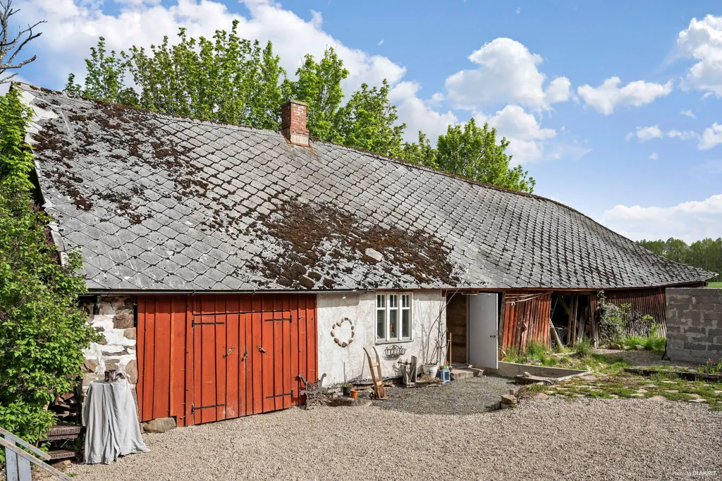 Välivaade - Historic Farmhouse with Garden in Harholma