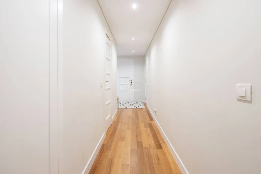 Hallway - Luxury Flat with Balcony in Lapa, Lisbon