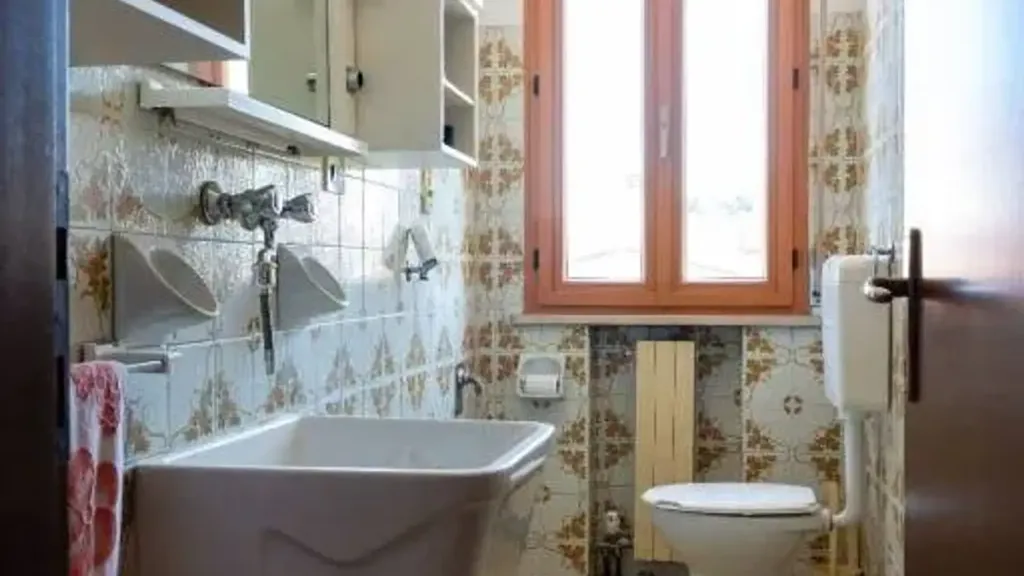 Bathrooms - Apartment with Recent Renovations in Finale Emilia