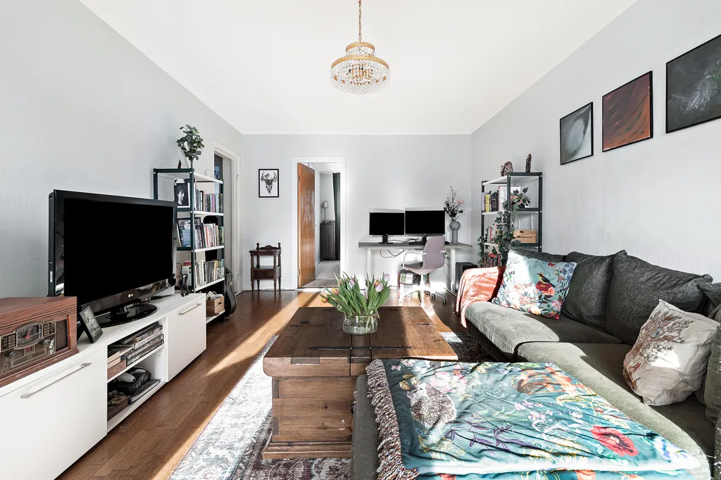 Elutuba - Apartment with Balcony in Järfälla