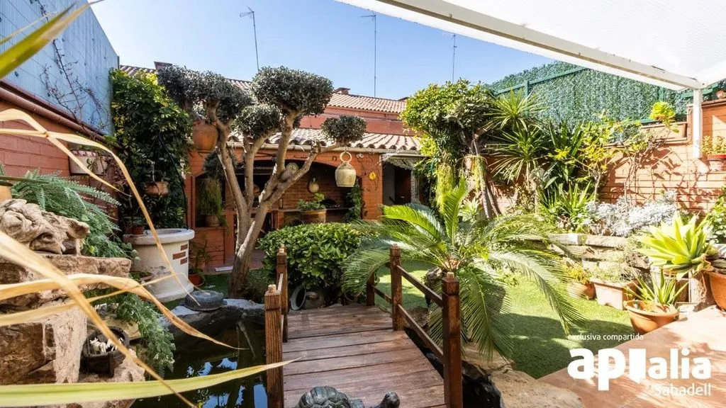 Jardin - Luxury Villa with Garden in Terrassa