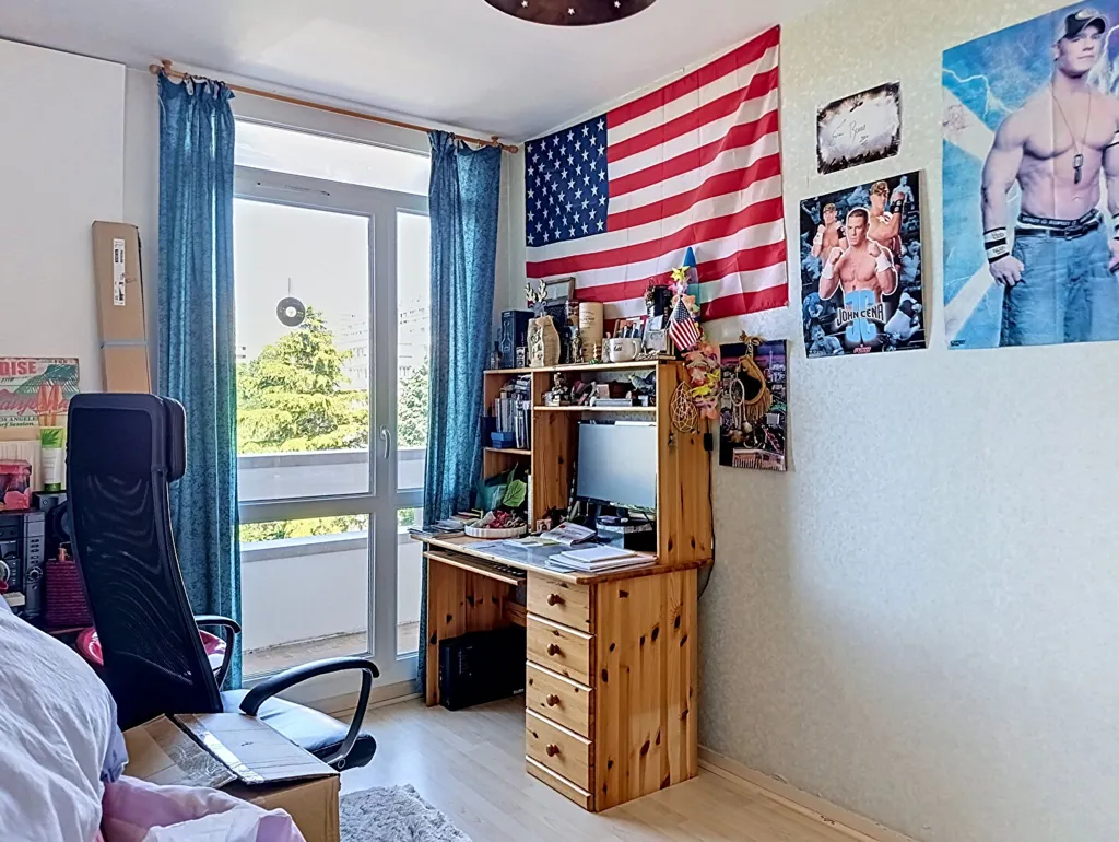 Chambres - Appartement 5 pièces avec vue parc à Saint-Étienne