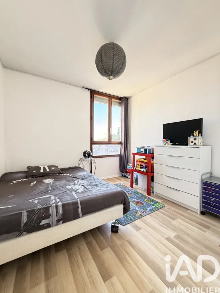 Magamistoad - Bright 3-Bedroom Apartment with Balcony in Tarbes Centre