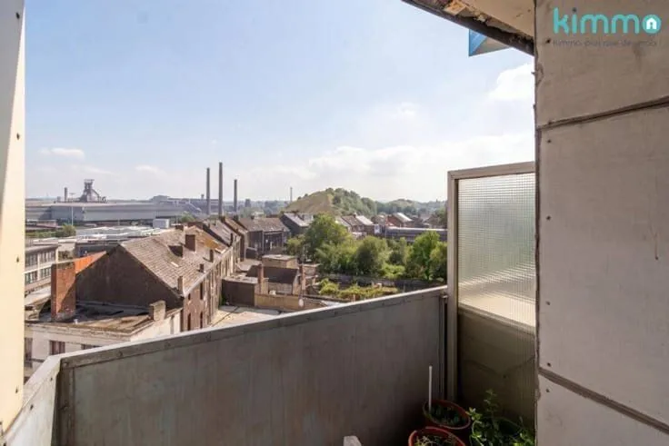 Flat with Terrace in Central Charleroi