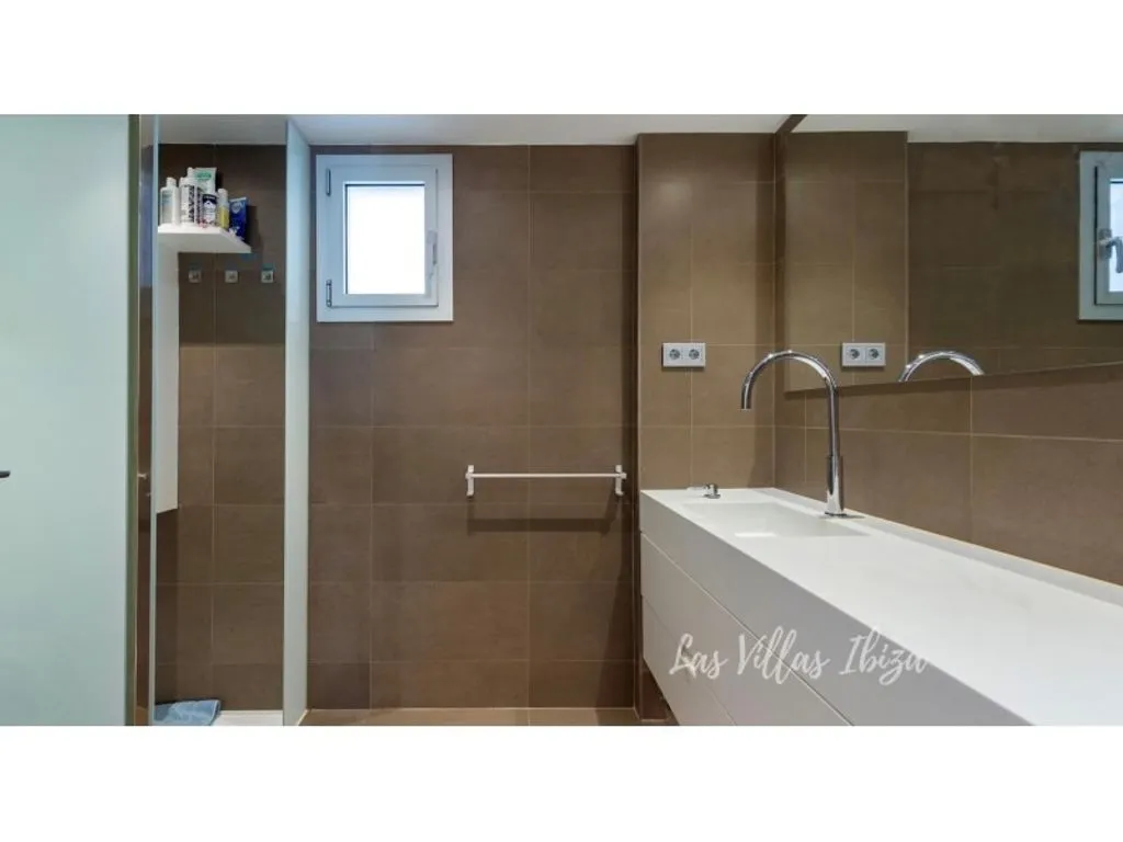 Baños - Piso de lujo con terraza en Brisol, Ibiza