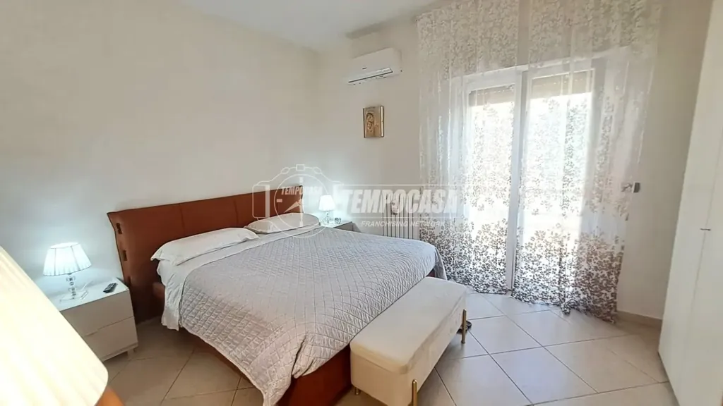 Magamistoad - Fully Renovated Apartment with Terrace in Adelfia