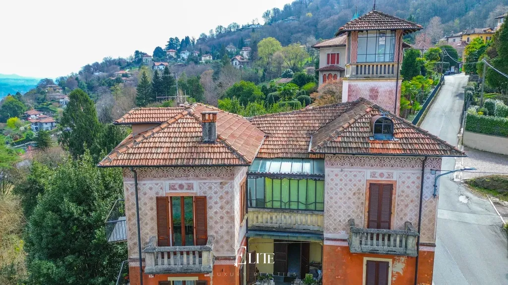 Õhuvaade - Historic Villa with Lake Views, Stresa