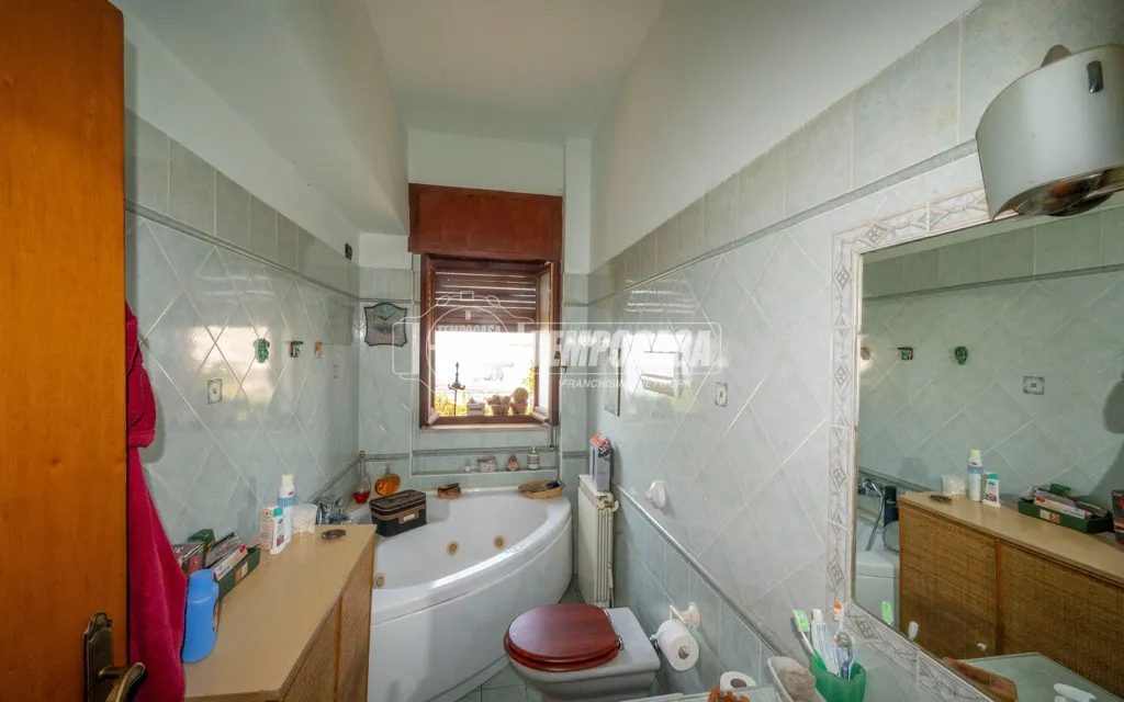 Salles de bain - First Floor Flat with Sea View Terrace in Messina