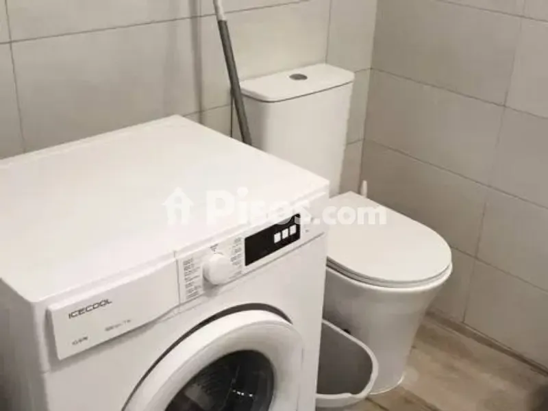 Utility Room - Studio with South-East Orientation in Chamberí
