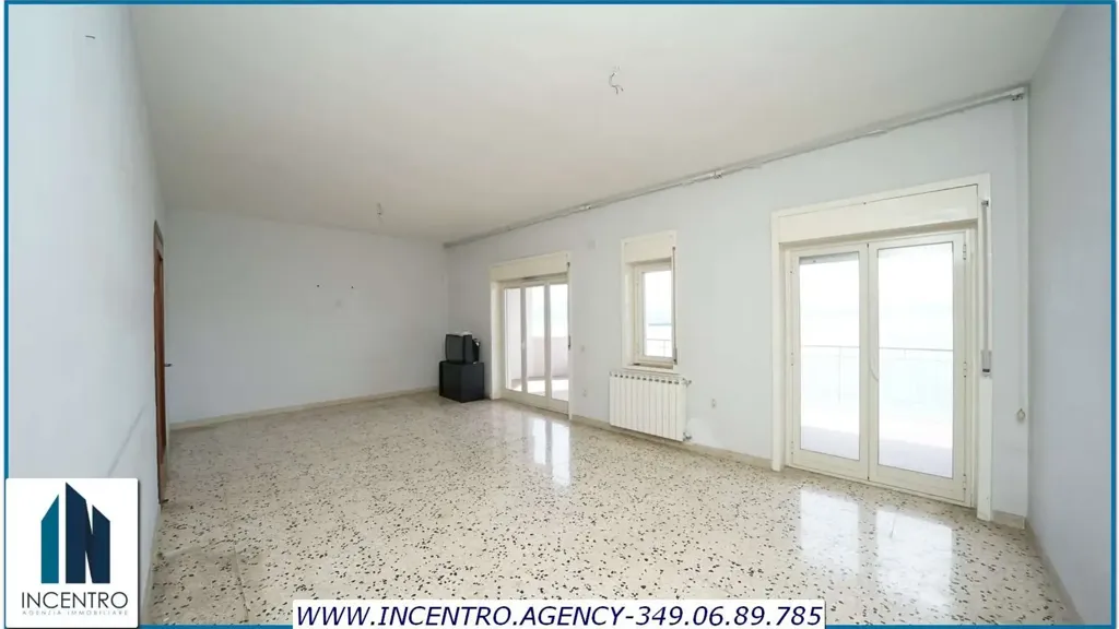 Séjour - Apartment with Panoramic View in Messina