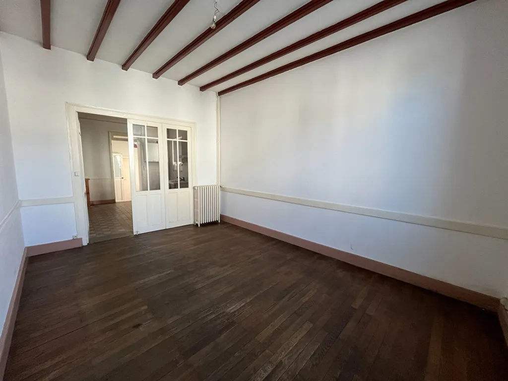 Pièces - Maison avec jardin et dépendances à Ingrandes