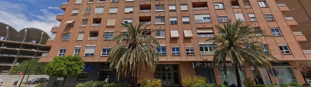 Exterior - Office with Corner Location in Valencia