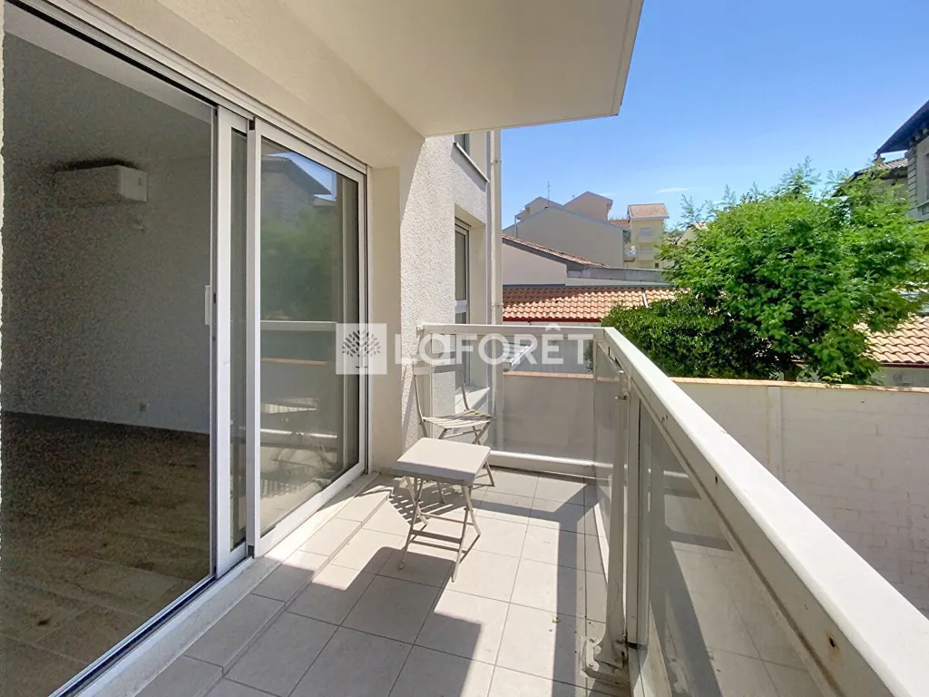 Balcone - Renovated Apartment with Parking in Arcachon Centre