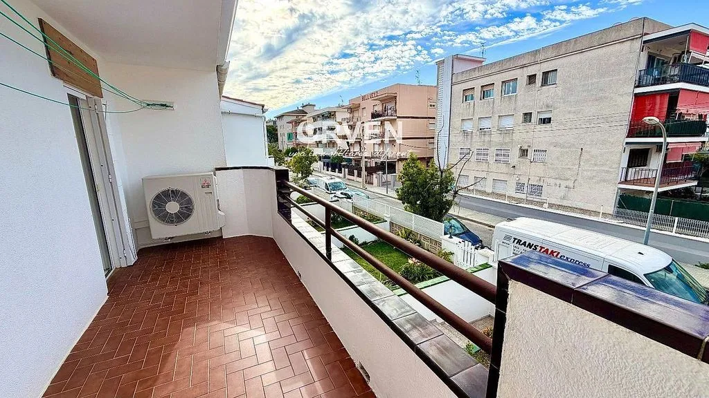 Rõdu - Terraced House with Terrace in Cunit