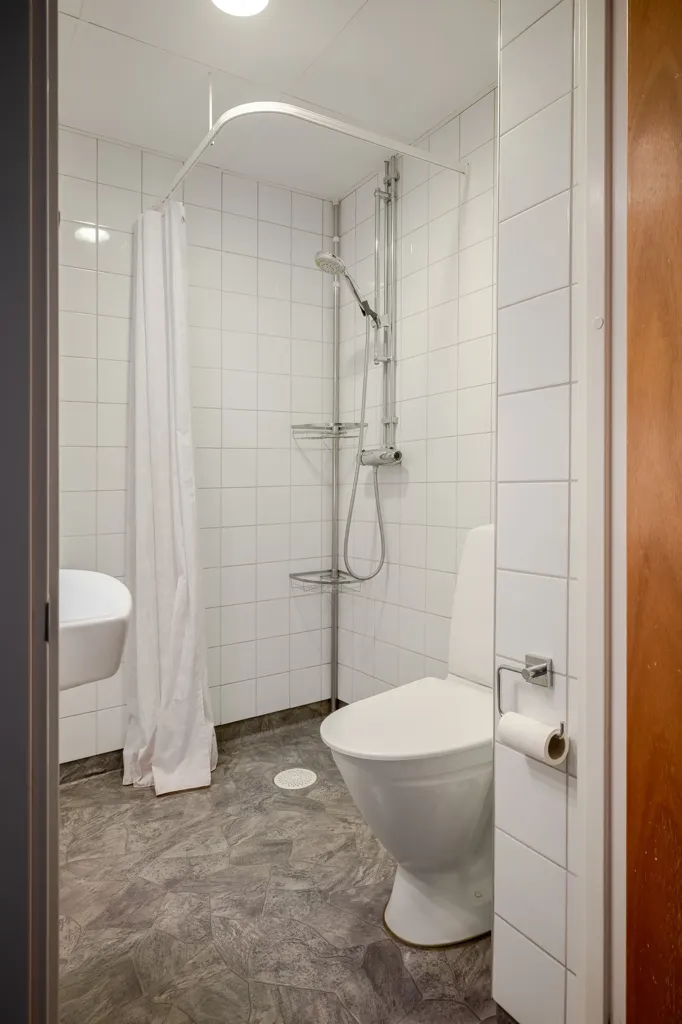 Salles de bain - One-Room Apartment with Dual Aspect on Ölandsgatan