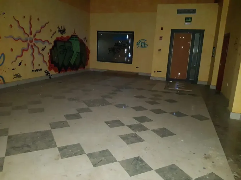 Esik - Restaurant for Renovation in Santibáñez el Alto