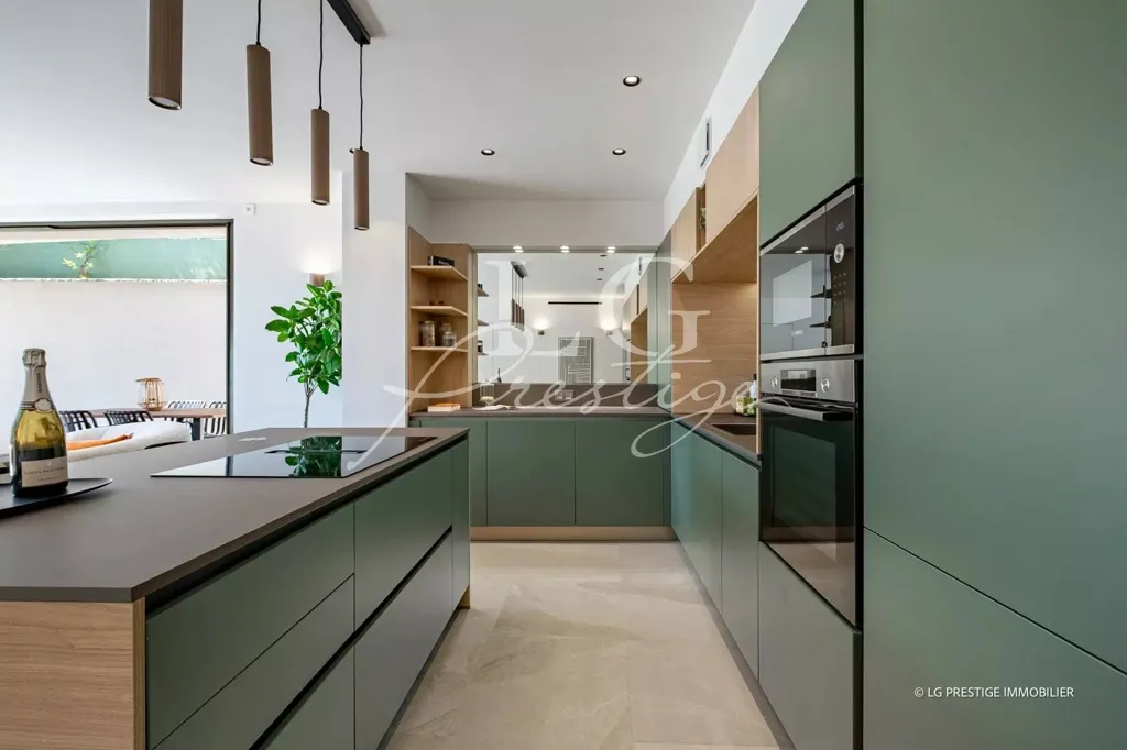 Kitchen - Contemporary Residence with Pool in Esterel