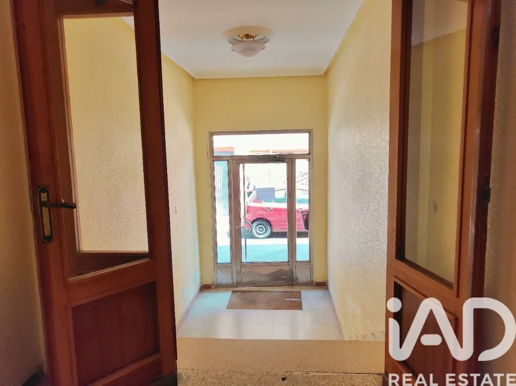Esik - Flat with Sunny Orientation in Rondilla