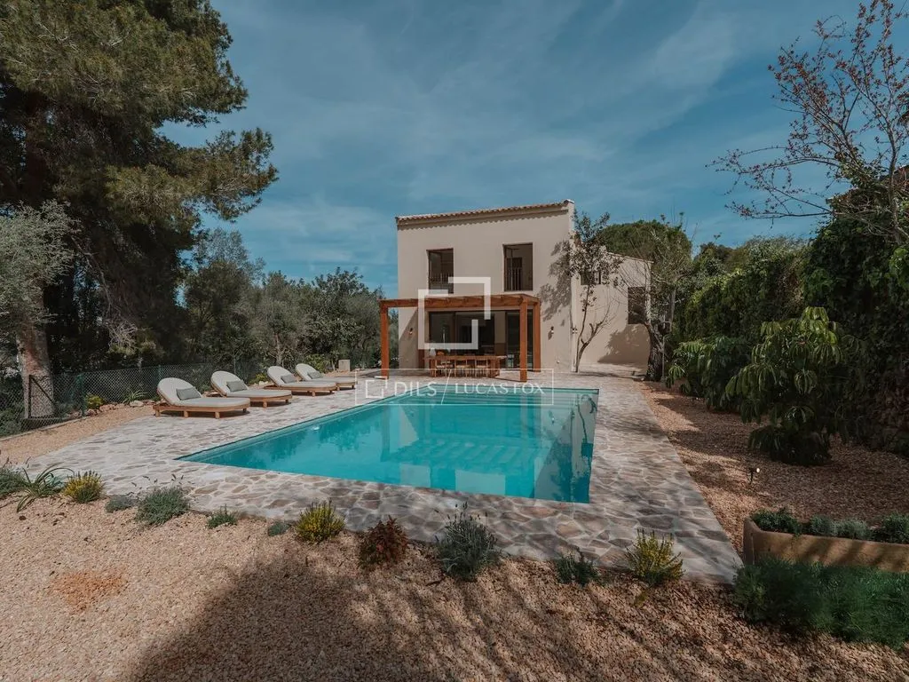 Bassein - Mediterranean Villa with Pool in Javea