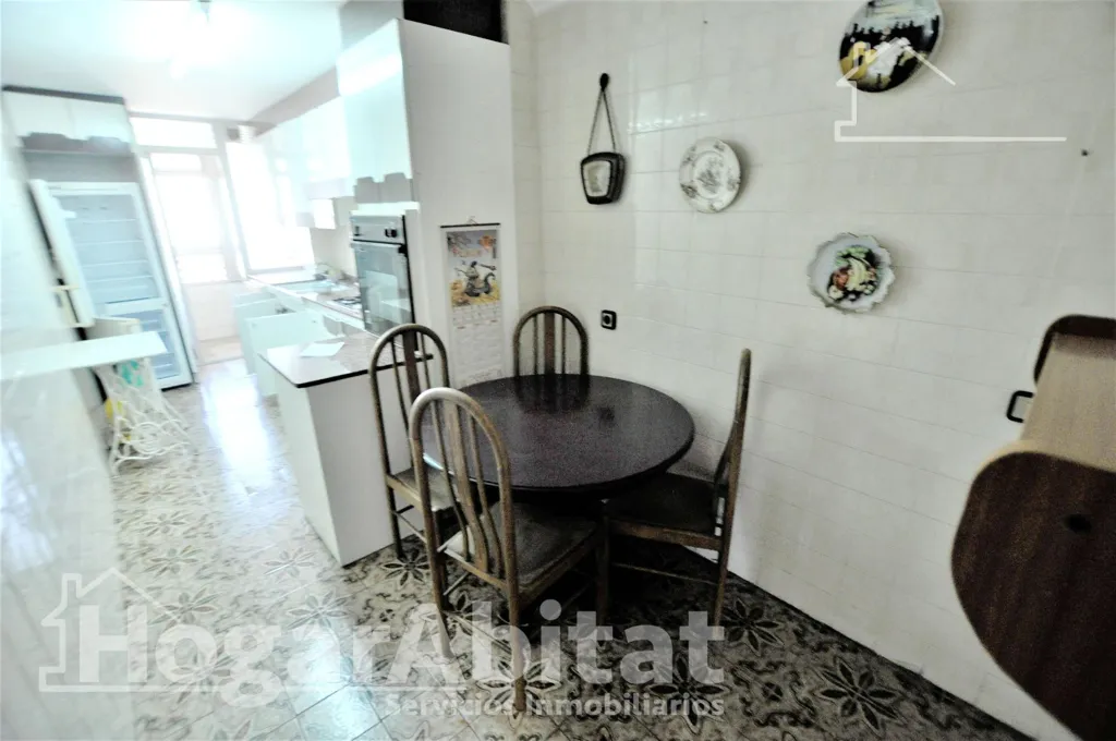 Söögituba - Spacious Apartment with Balcony in Malilla, Valencia