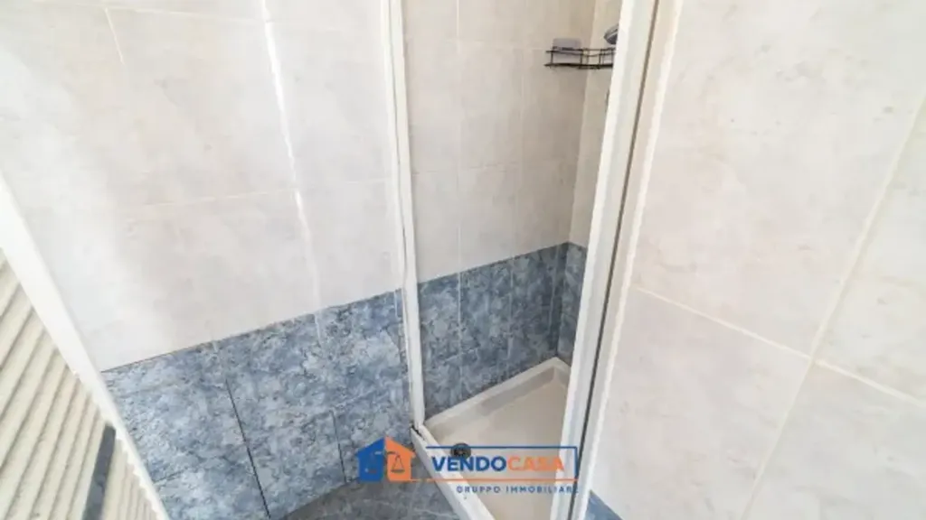 Salles de bain - Ground Floor Apartment with Private Garden in Bra