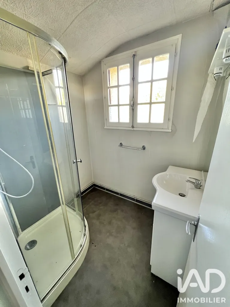 Salles de bain - Maison de Campagne à Rénover à Champniers