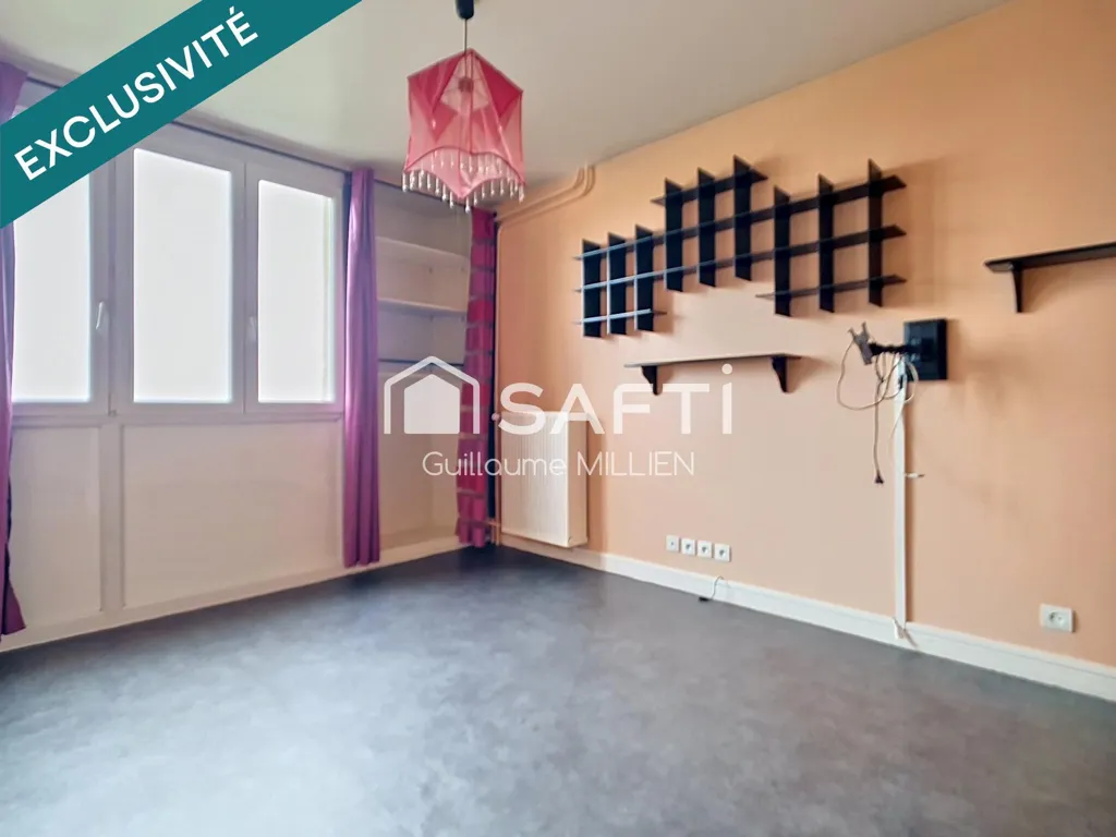 Pièces - Studio Rénové avec Vue Dégagée à Lille