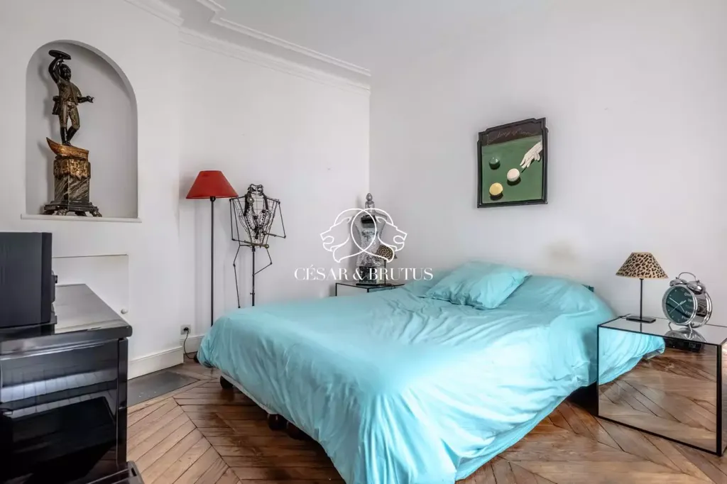 Chambres - Appartement 3 Pièces Haussmannien à Paris 9ème