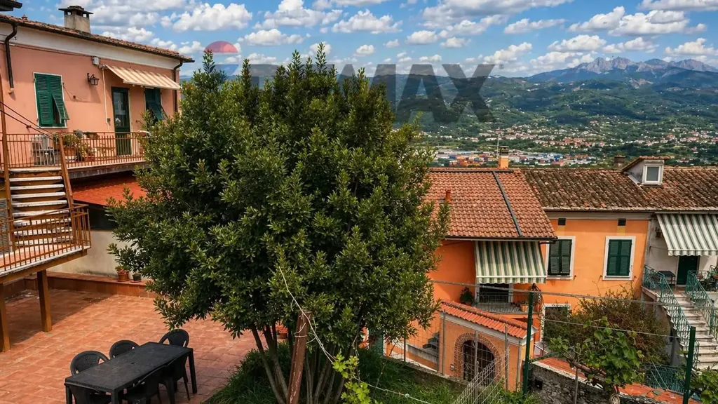Terrasse - Panoramic Apartment with Garden in Vezzano Ligure