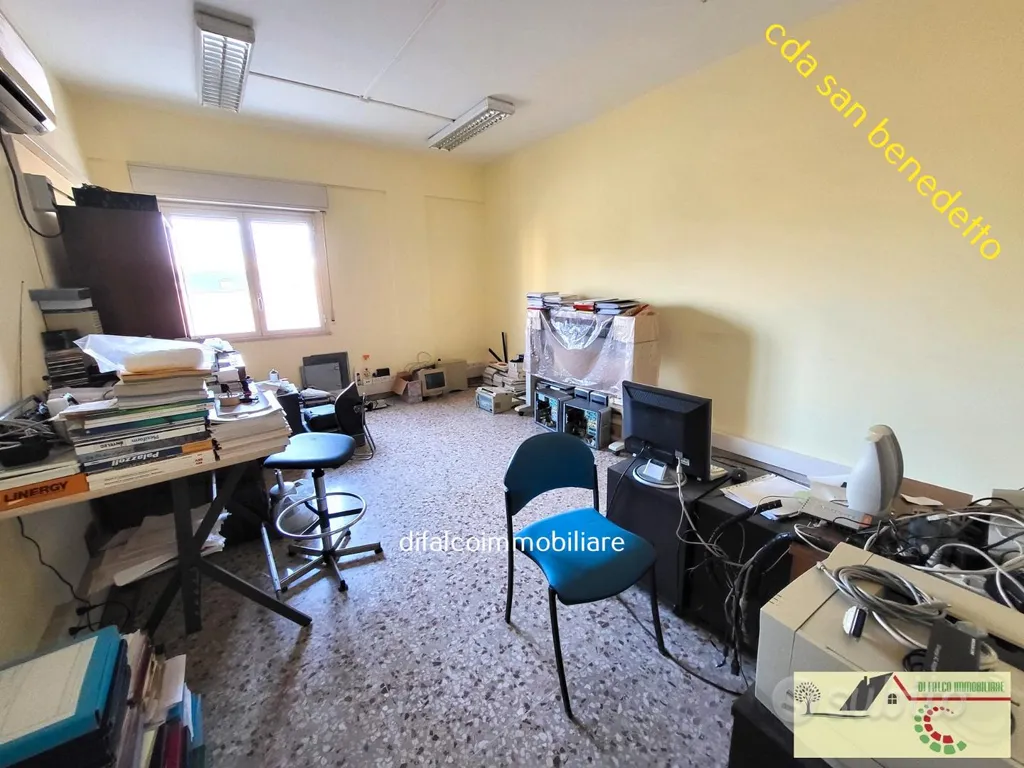Kabinet - Large Apartment with Balcony in Agrigento