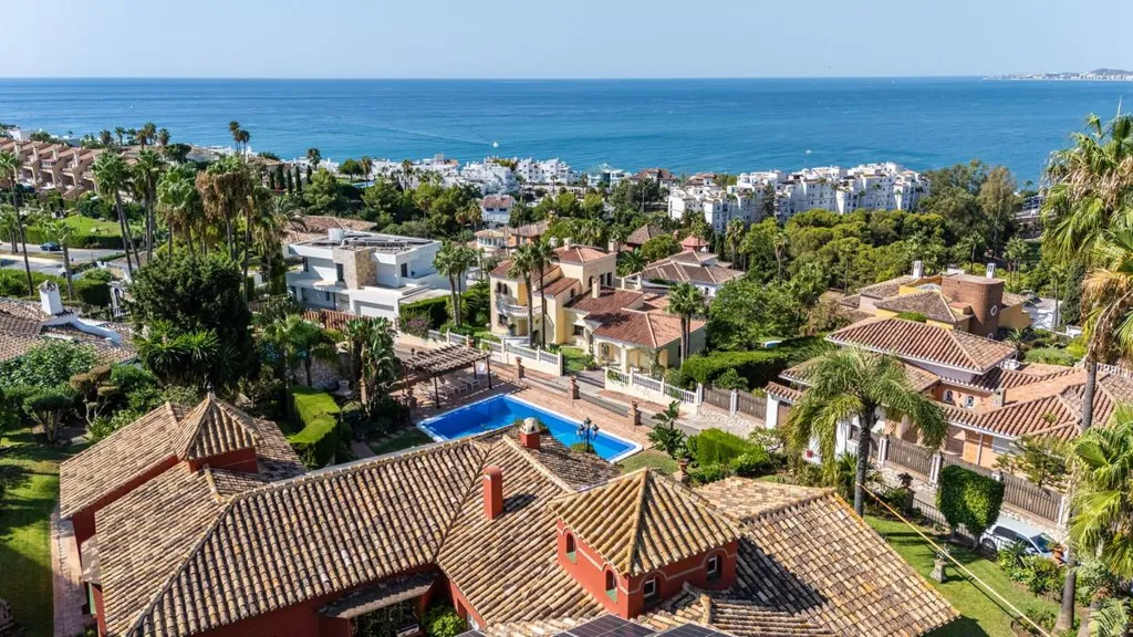 Vue aérienne - Exclusive Villa with Private Pool in Torrequebrada