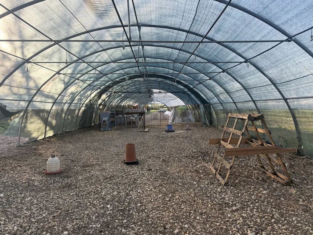 Pièces - Domaine Éco-Responsable avec Activité Locative à Bourg-de-Visa