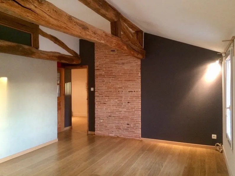 Toad - City Centre Flat with Mezzanine in Lavaur