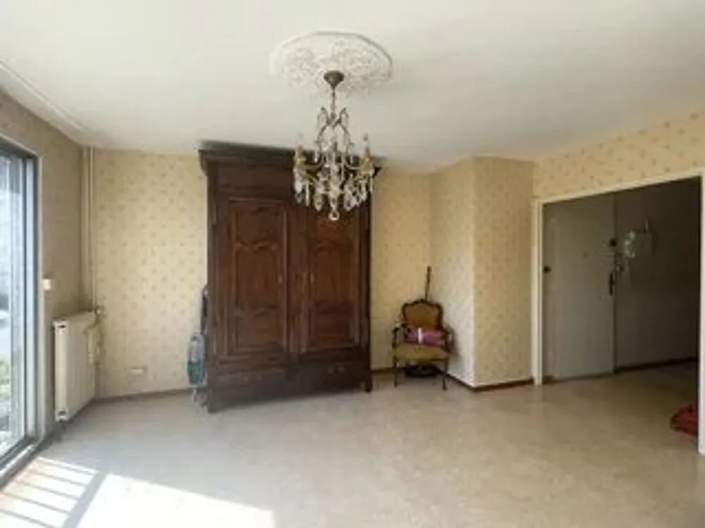 Séjour - Appartement Lumineux avec Vaste Séjour à Bar-le-Duc