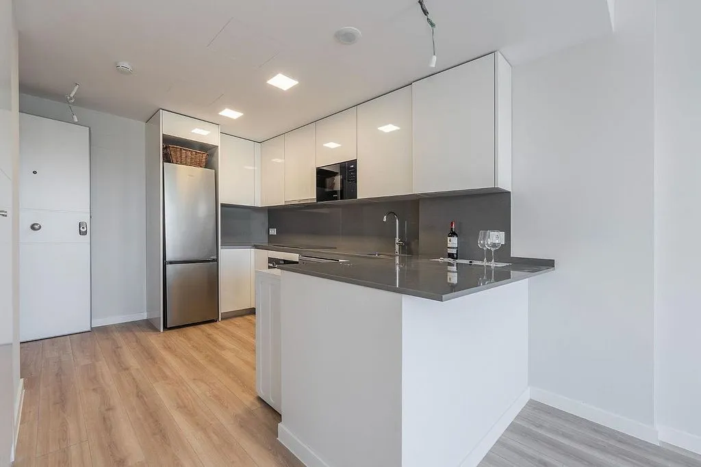 Köök - Apartment with Pool and Terrace in Manoteras