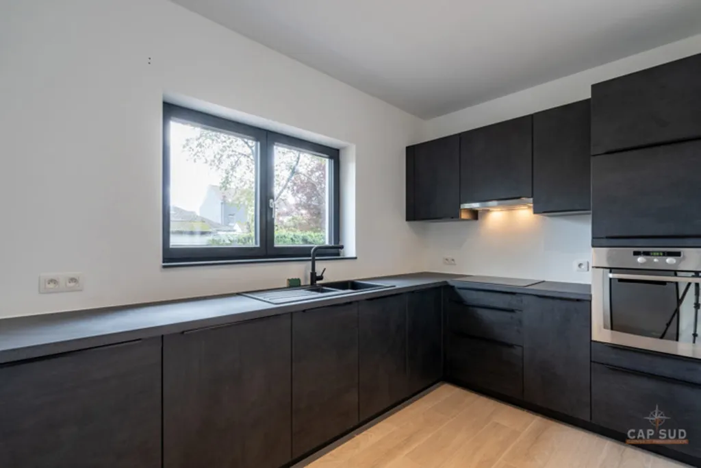 Kitchen - Bright House with South Terrace in Waterloo