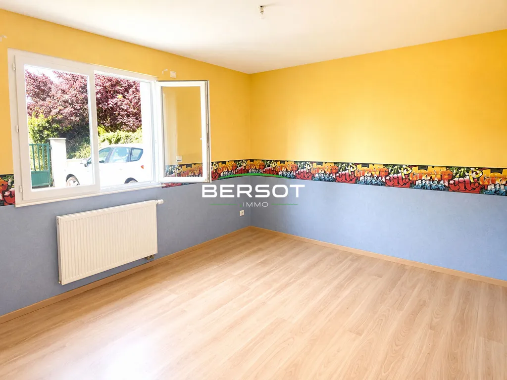 Rooms - Ground Floor Pavilion with Pool Potential near Vesoul