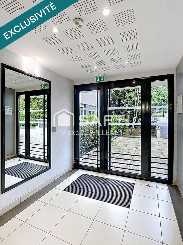 Entrée - Studio avec Parking à Créteil, Proche Transports